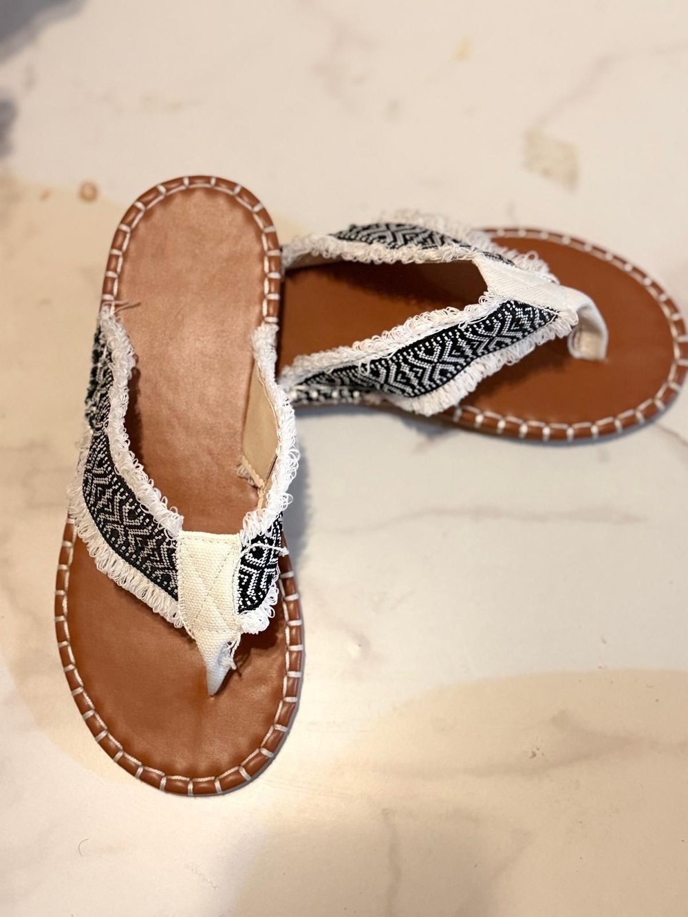 Women’s Black & White Boho Fringe Thong Sandals